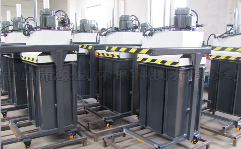 船用垃圾壓縮打包機生產車間